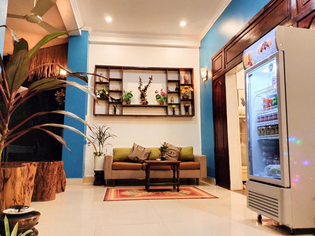 Albergue Bed & Bedzzz Ciudad de Siem Riep Exterior foto