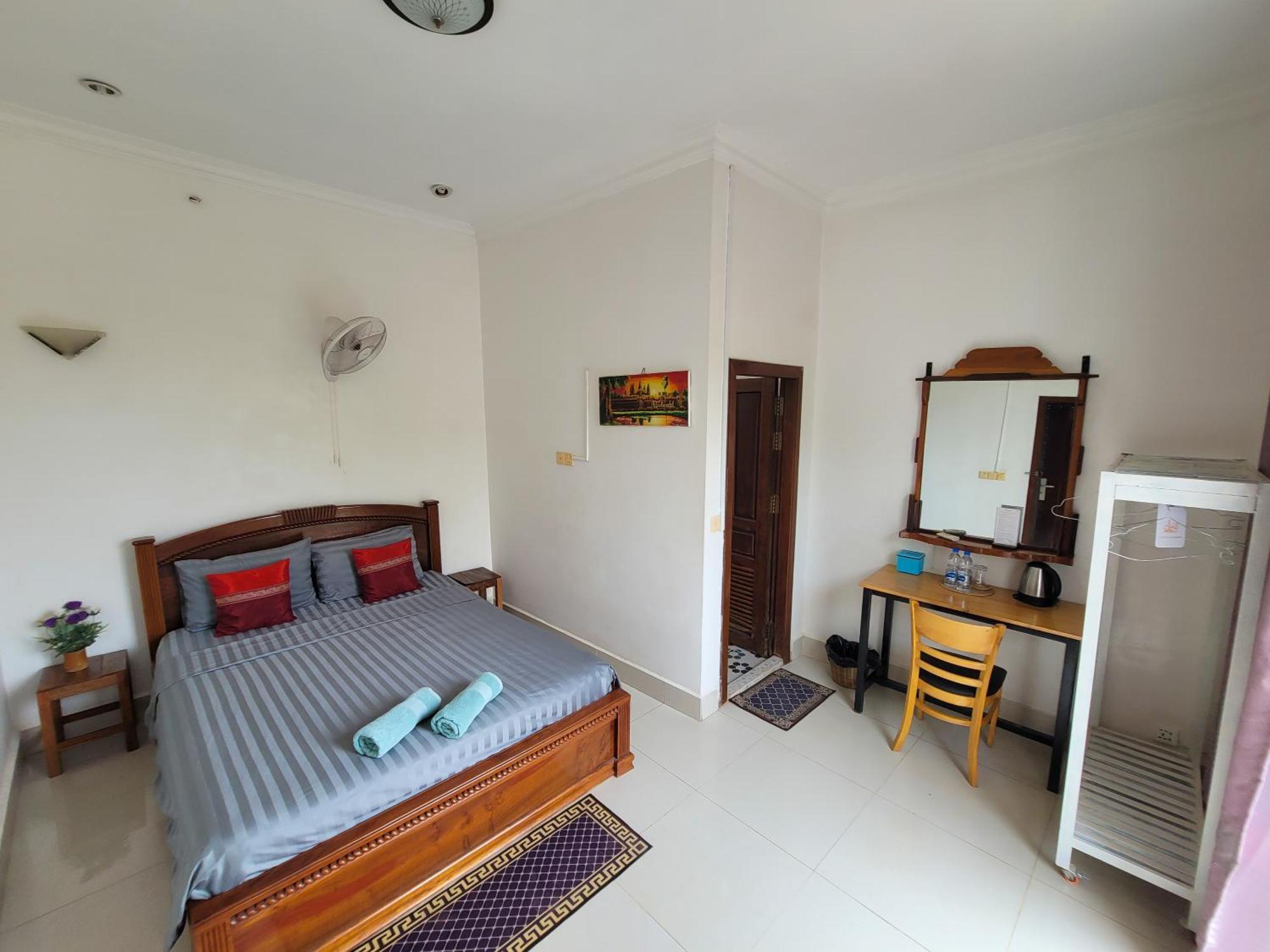 Albergue Bed & Bedzzz Ciudad de Siem Riep Exterior foto