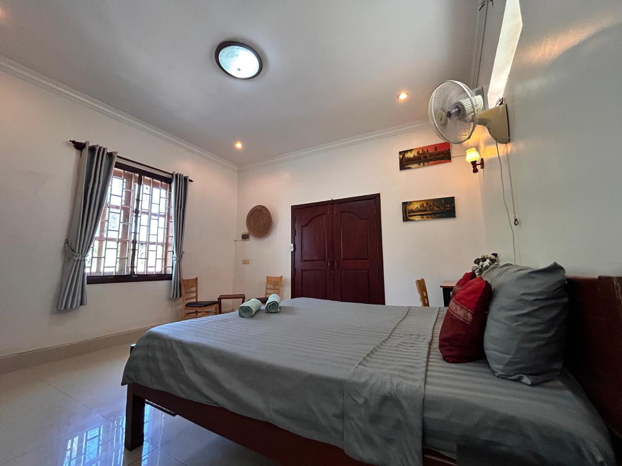 Albergue Bed & Bedzzz Ciudad de Siem Riep Exterior foto