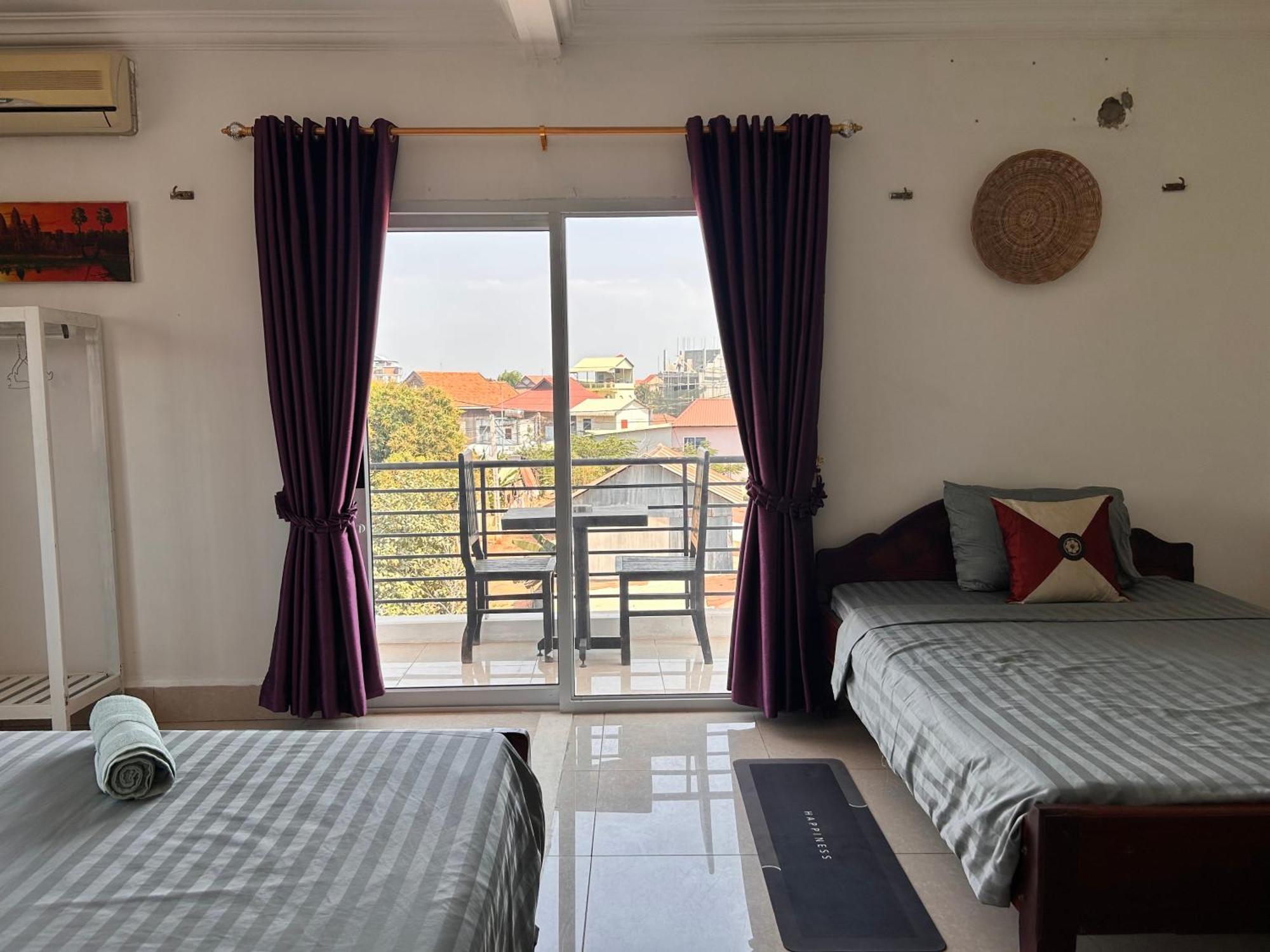 Albergue Bed & Bedzzz Ciudad de Siem Riep Exterior foto