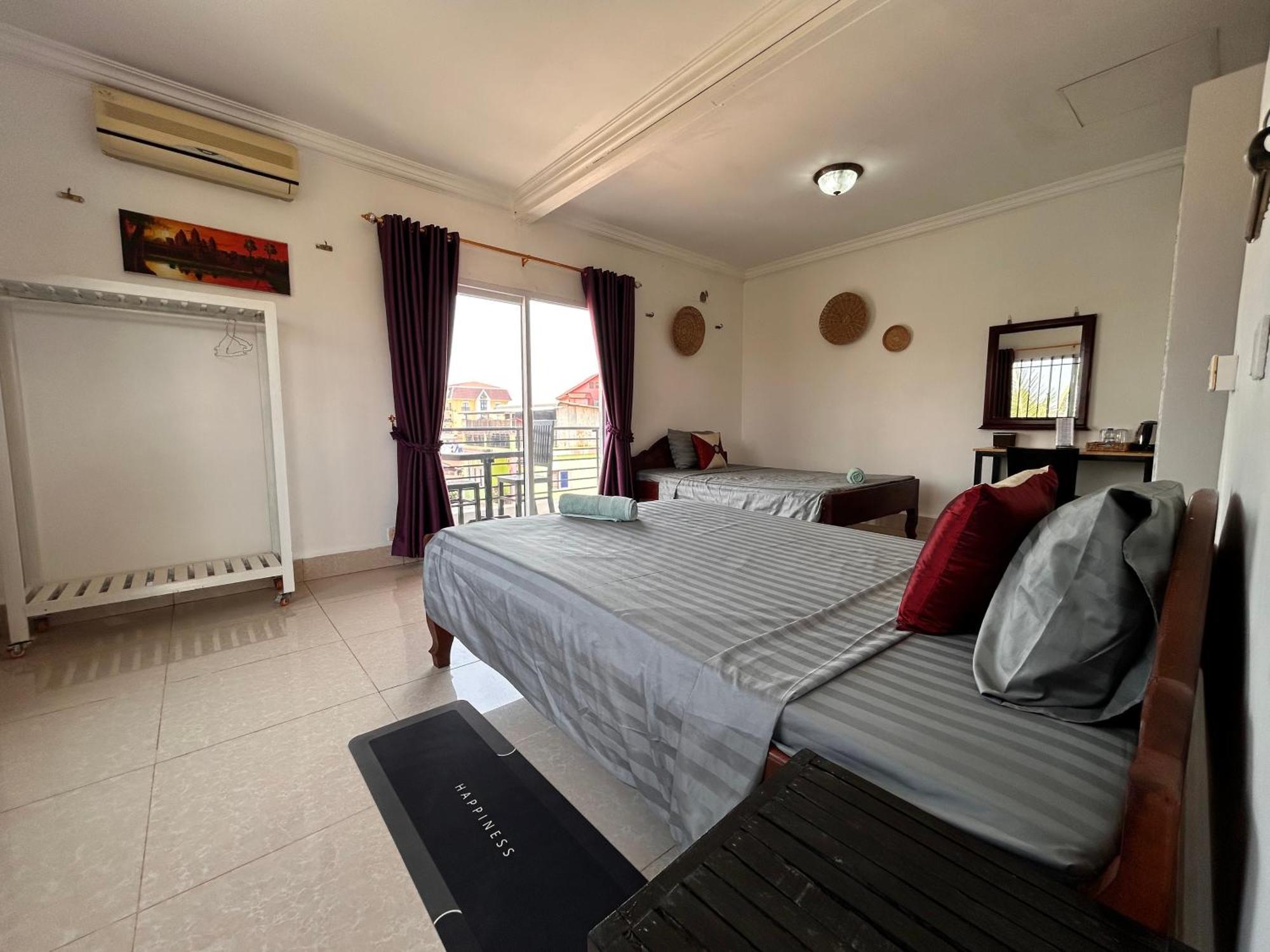 Albergue Bed & Bedzzz Ciudad de Siem Riep Exterior foto