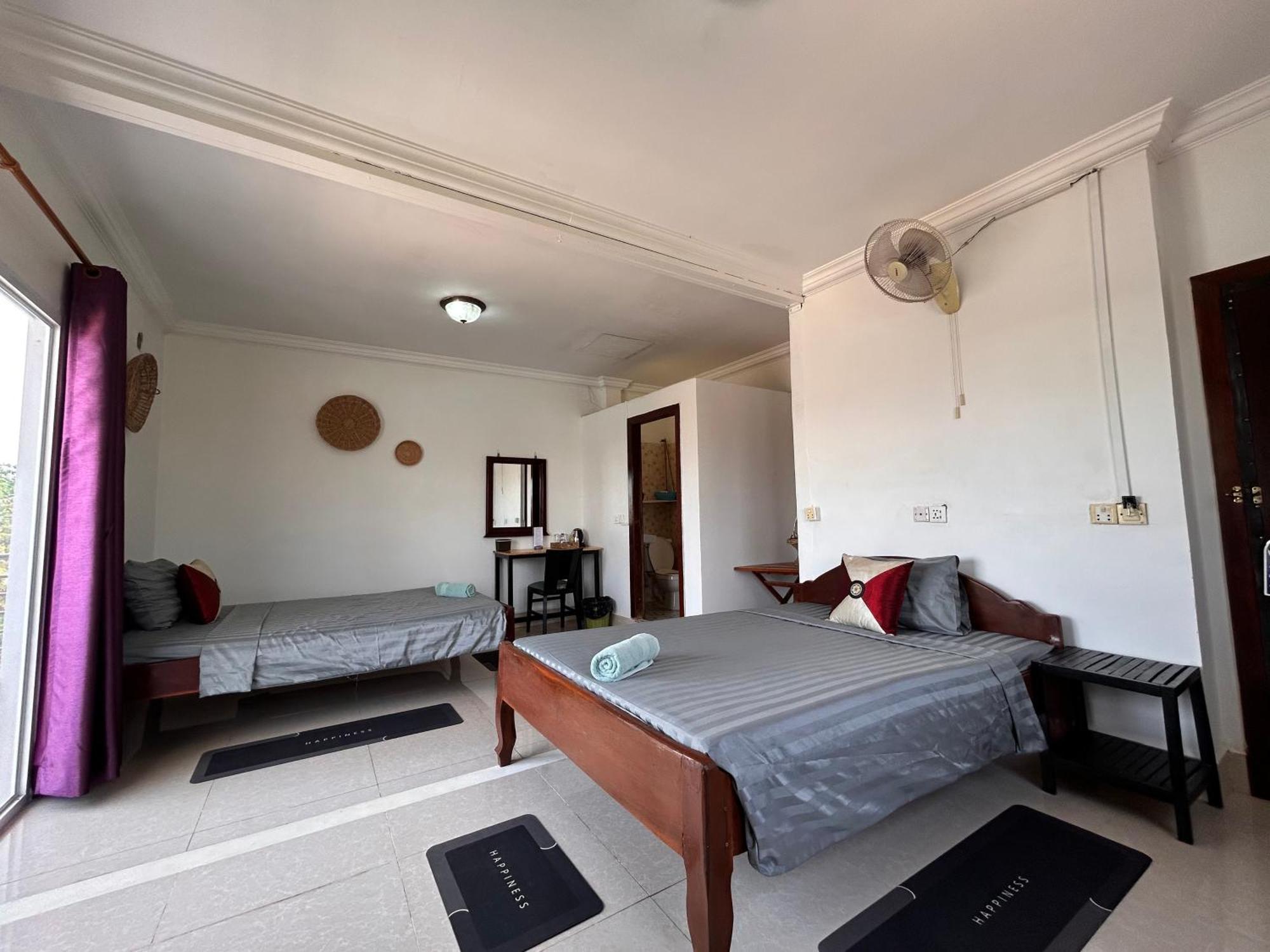 Albergue Bed & Bedzzz Ciudad de Siem Riep Exterior foto