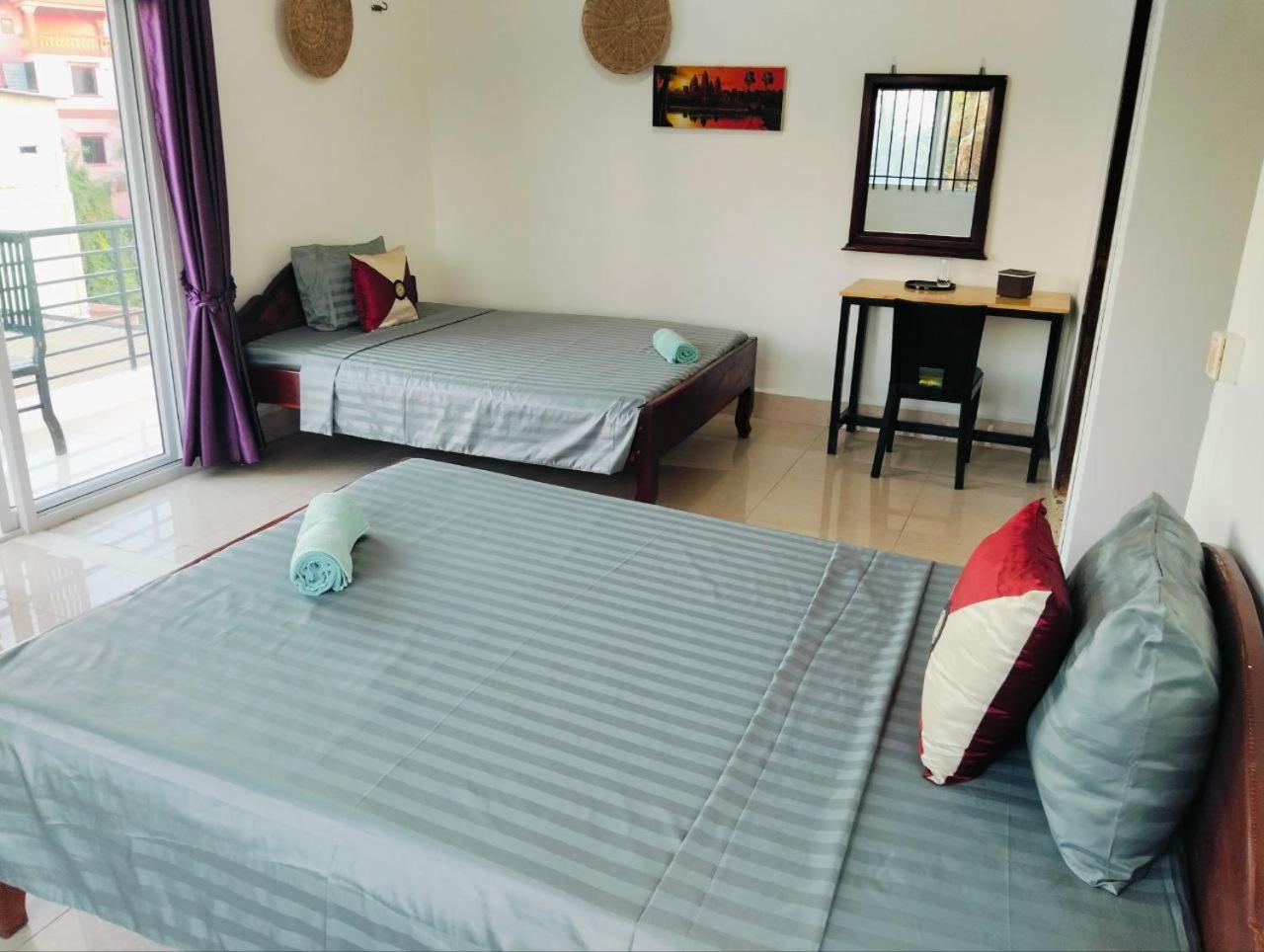 Albergue Bed & Bedzzz Ciudad de Siem Riep Exterior foto